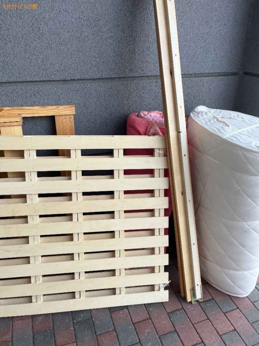 【佐賀市赤松町】マットレス付きシングルベッド、布団の回収・処分